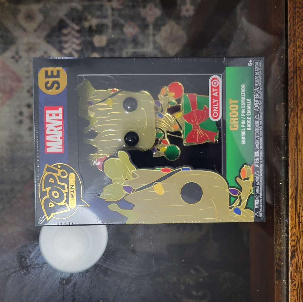 Groot Christmas funko pop pin
